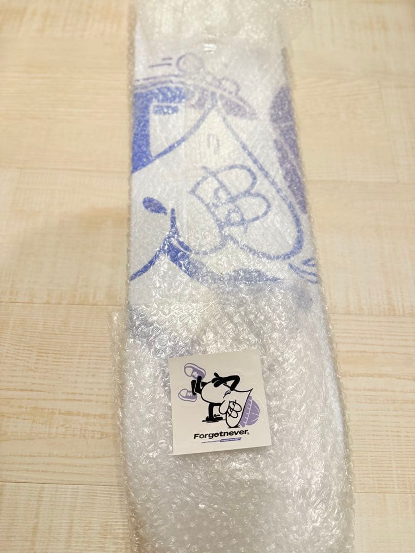 UAG x FORGET NEVER コラボ スケートボードデッキ