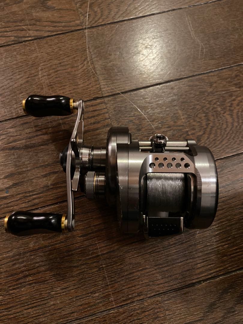SHIMANO CALCUTTA CONQUEST BFS HG 左