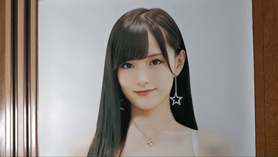 山本彩 等身大ポスター