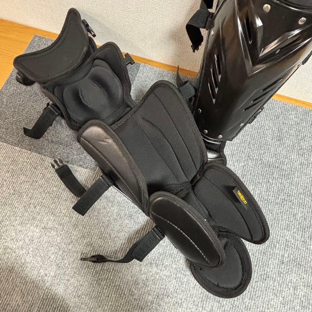 美品　一般用　大人　硬式用　キャッチャーレガース ZETT　防具　プロステイタス