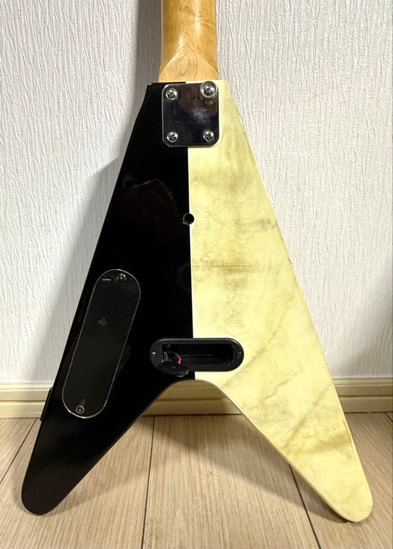 現状品 KGarage Uunior フライングV型 エレキギター