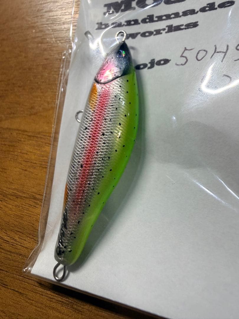 MOJOハンドメイドワークスバルサミノー新品レア品50HS5.2g 虹鱒カラー