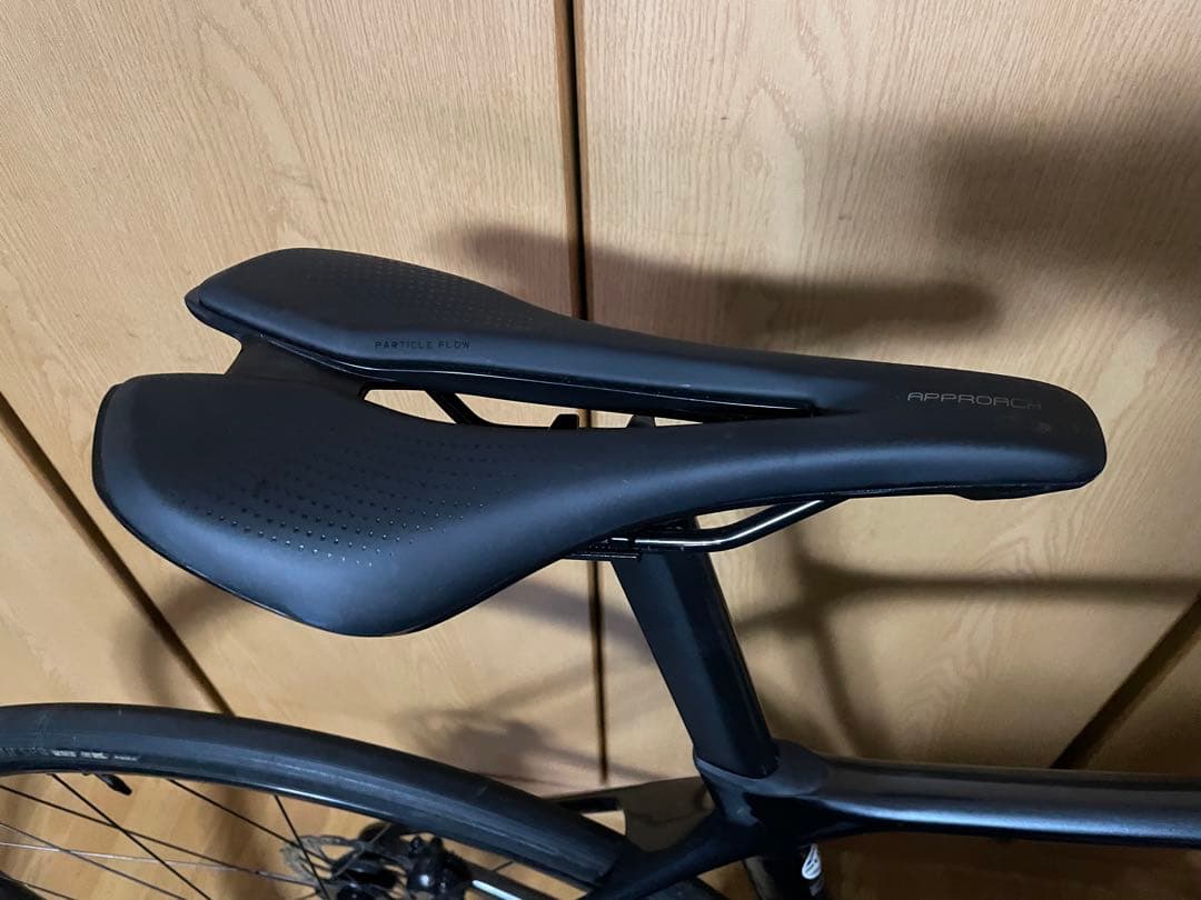 自転車本体 GIANT TCR ADVANCED1 DISC KOM