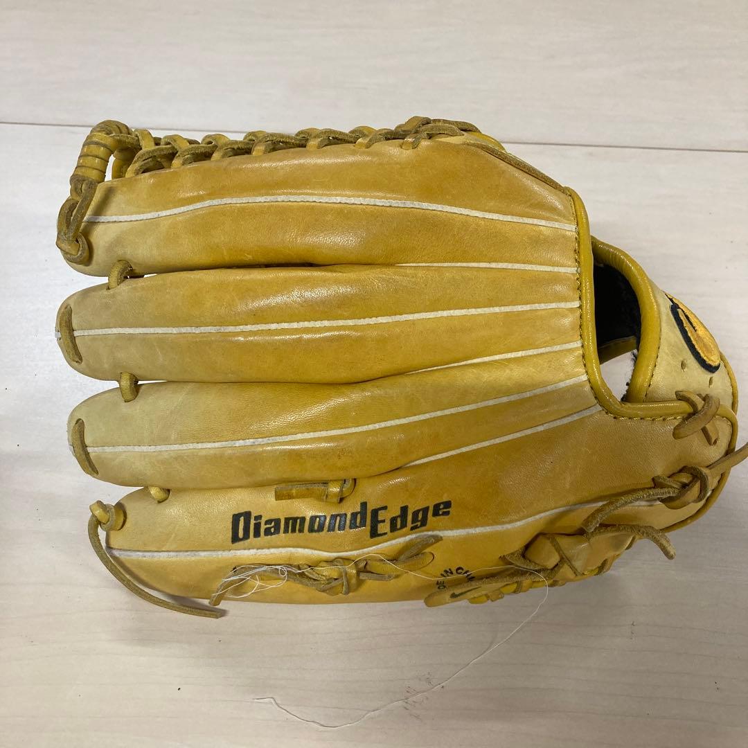 NIKE DiamondEdge 外野手用　軟式 グローブ