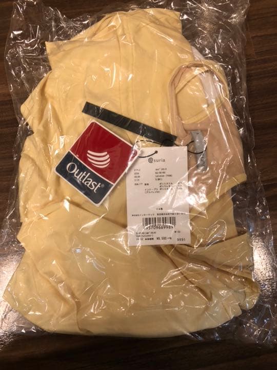 新品 suria ヨガウェア