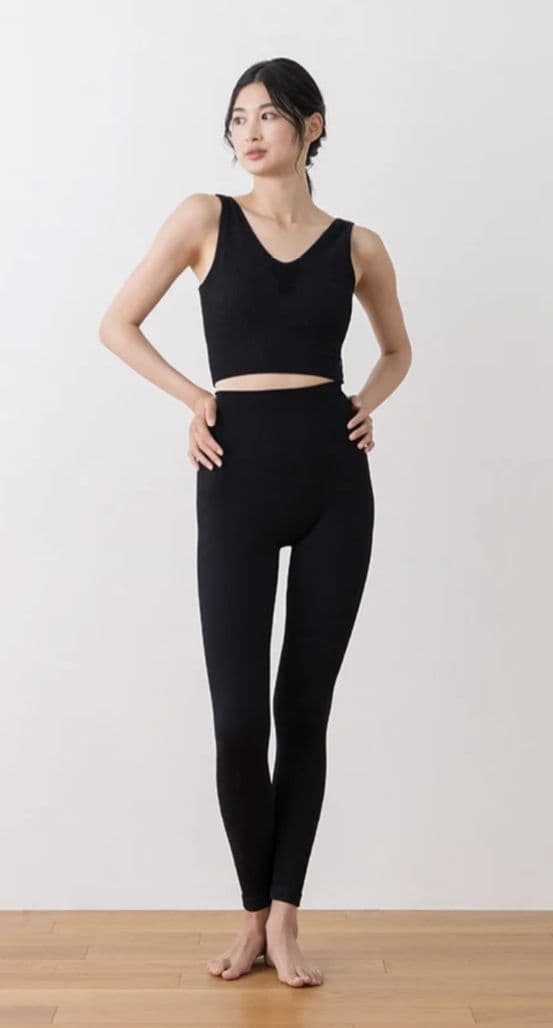 ⑩ 完売 size! アクティブデイジー ブラトップ М レギンス S 黒