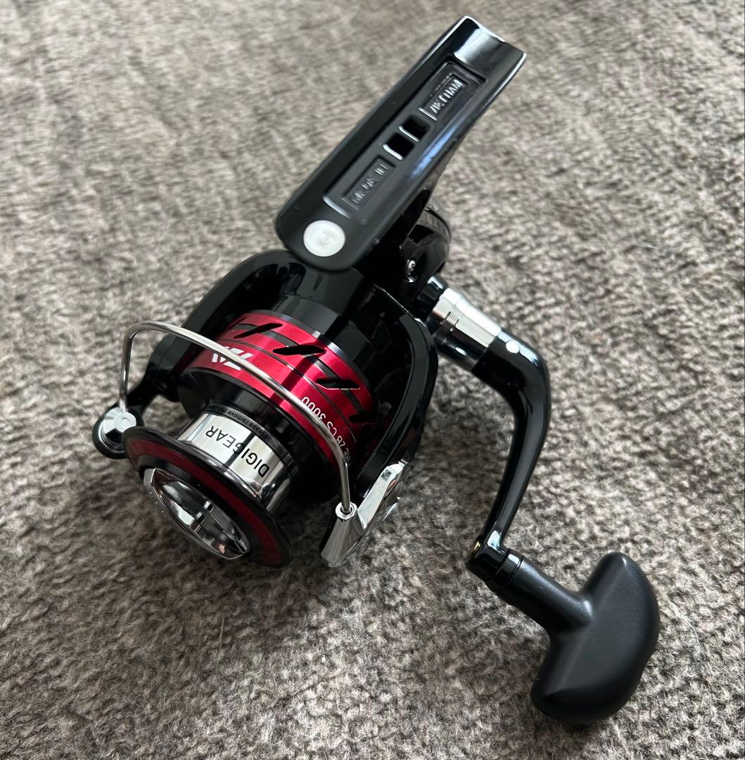 未使用！早い者勝ち！ダイワ他シマノ ネクサーブ等スピニングリール 計３台セット