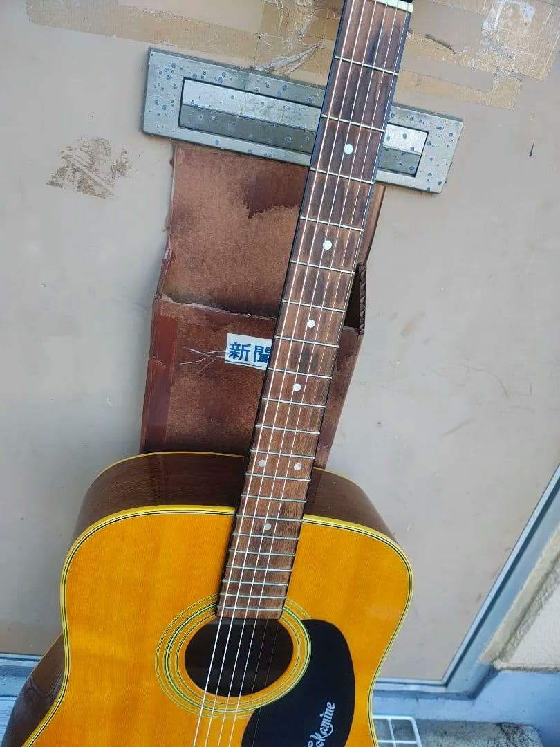 美品 Takamine 200シリーズ(？)NA 型番不明 PU付き エレアコ