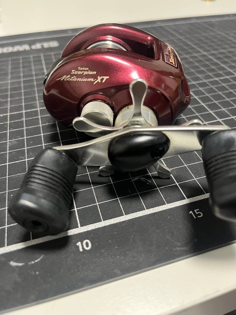 希少極上美品　メタニウムXT 赤メタ