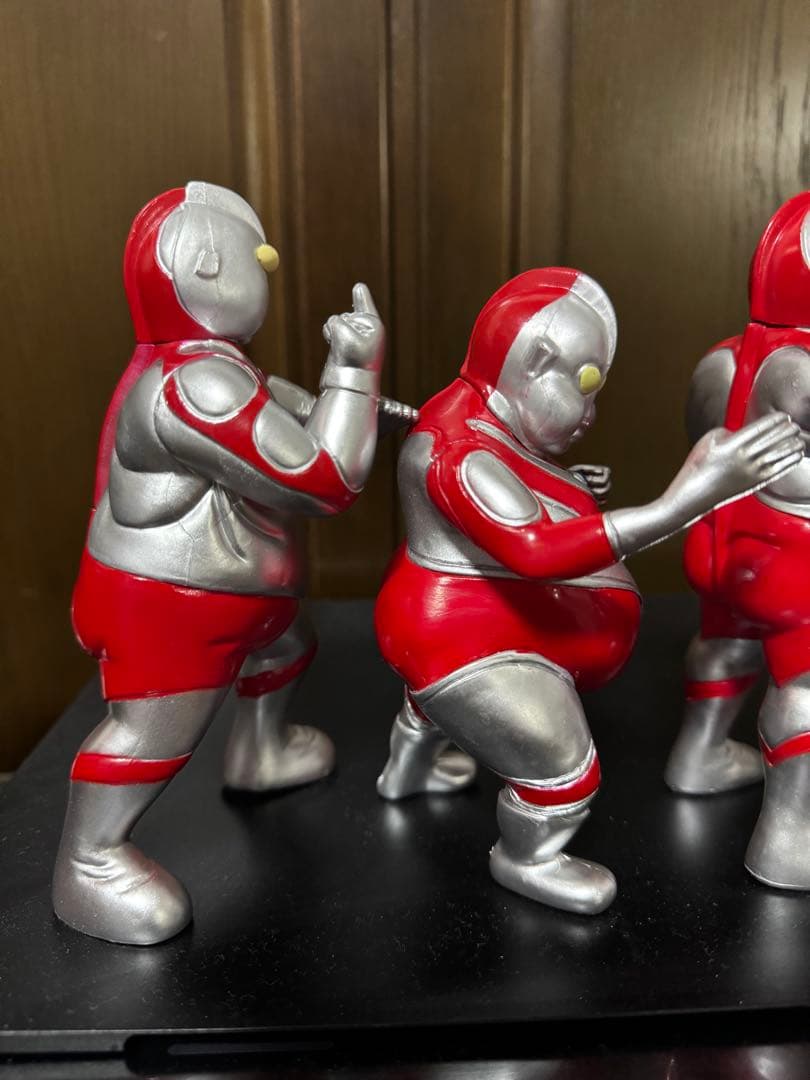 デブトラマン　フィギュア4種セット