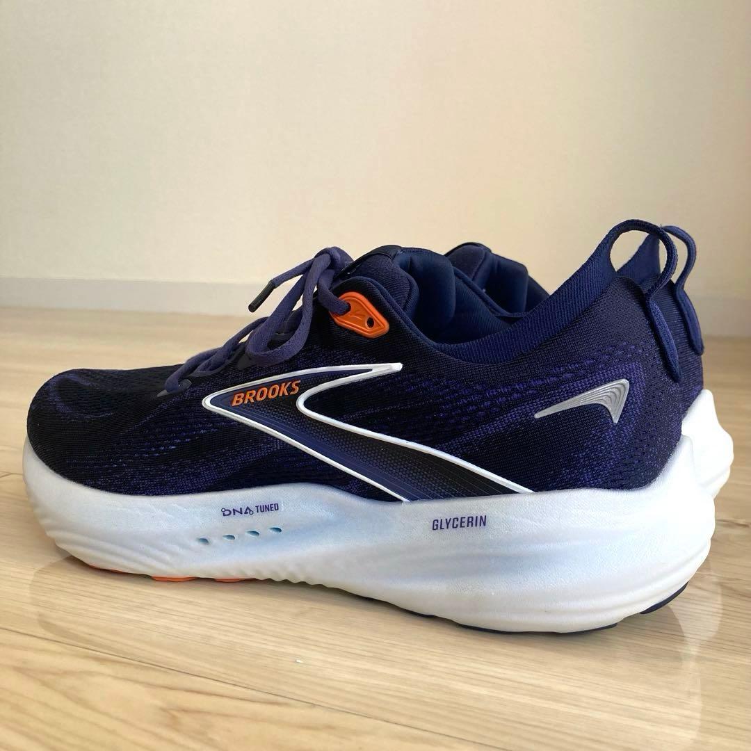 ✨定価25,300円／美品✨BROOKS Glycerin 22　高級シューズ