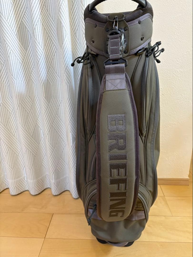 BRIEFING ゴルフバッグ オリーブグリーン　超美品