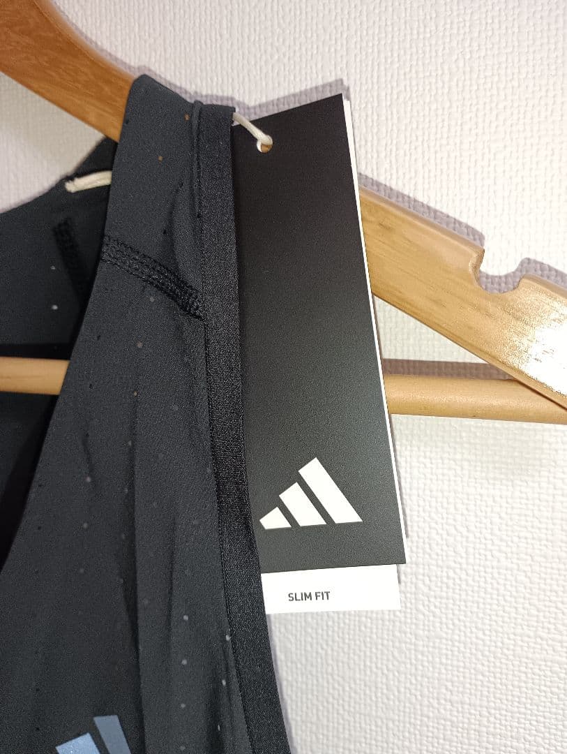【新品】アディダス　アディゼロ　シングレット　Mサイズ