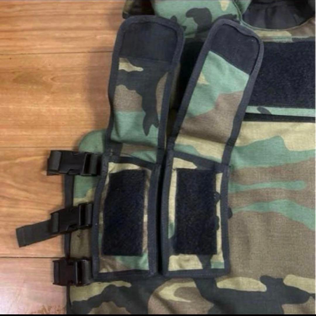 米軍放出品　米軍　BODY ARMOUR ソフトアーマー　プレート付き　送料無料