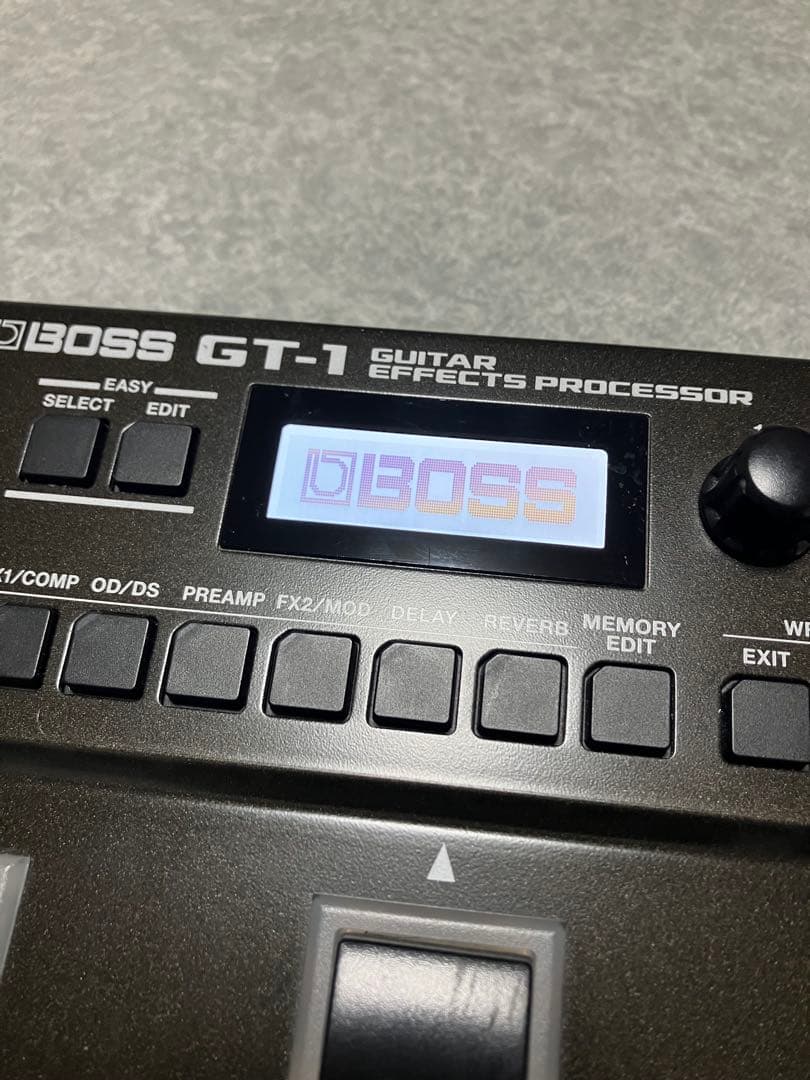 BOSS GT-1 ギターエフェクター(別売アダプター付き)