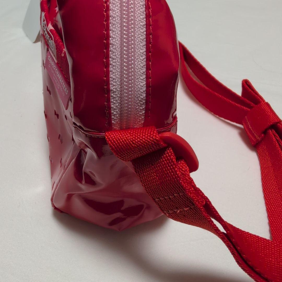 LeSportsac サンリオ リボン模様の赤いショルダーバッグ