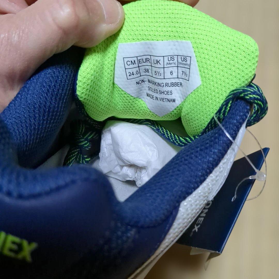 YONEX テニスシューズ ホワイト/ネイビー/グリーン、