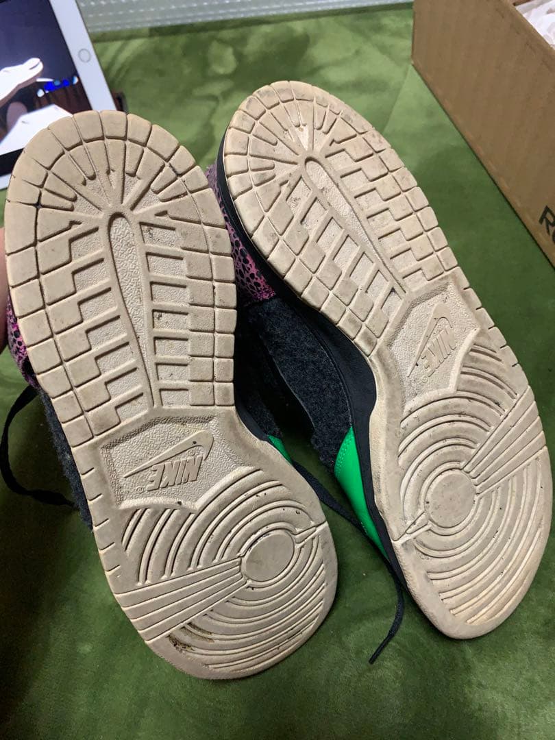NIKE スニーカー　緑　ピンク　グリーン　30cm 中古