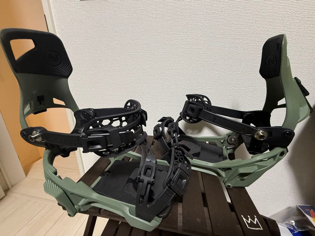 23-24 Nidecker supermatic Mサイズ OLIVE