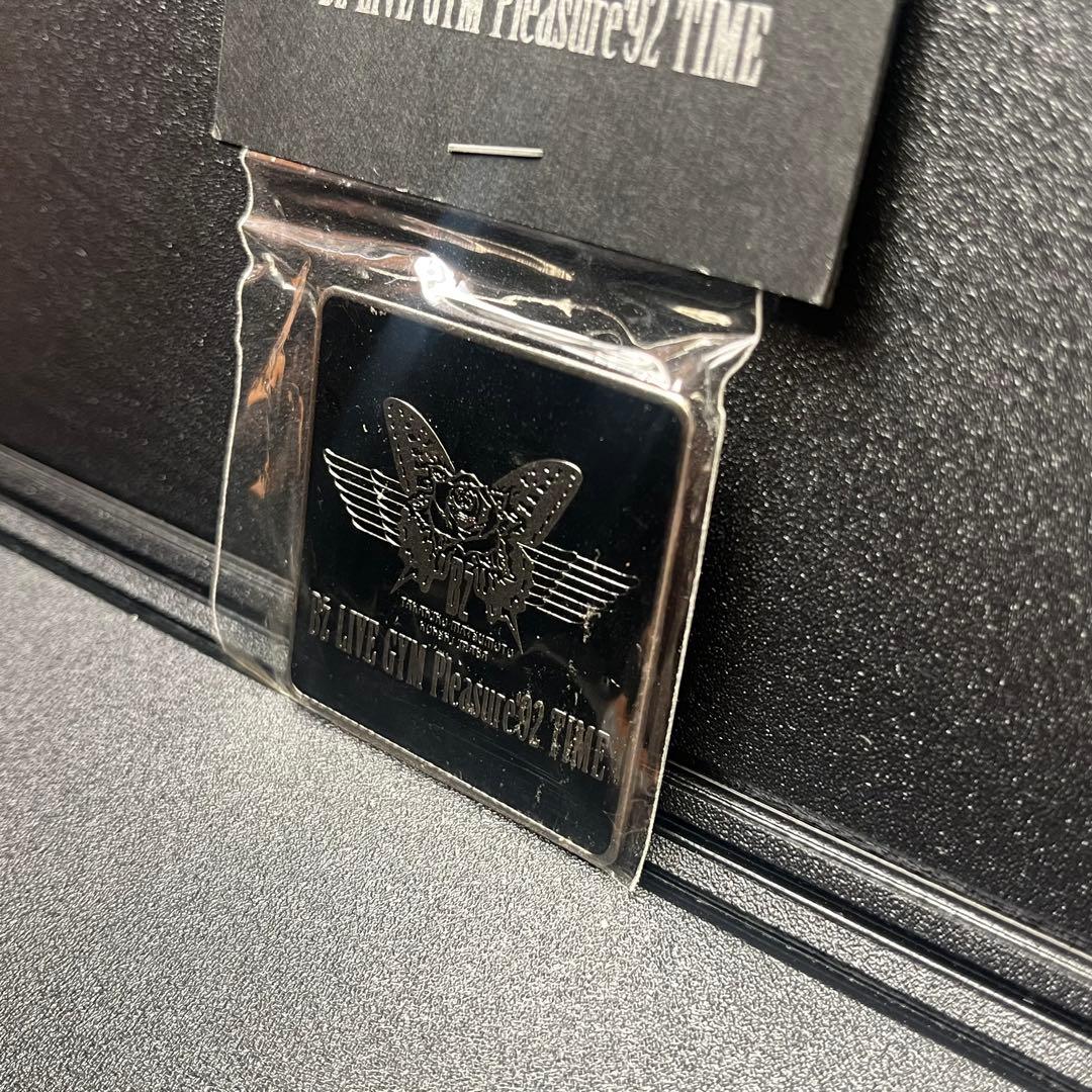 B'z BZ LIVE GYM Pleasure'92 TIME ピンバッジ