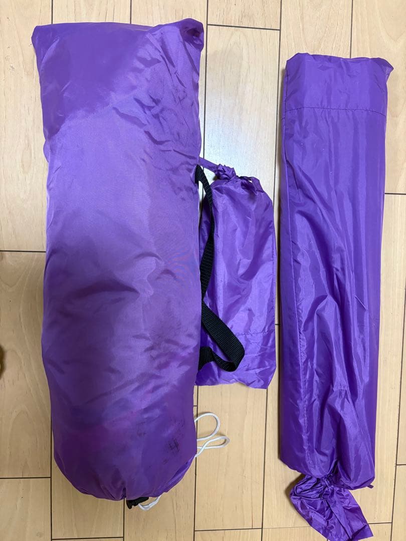 紫と緑の大型タープ