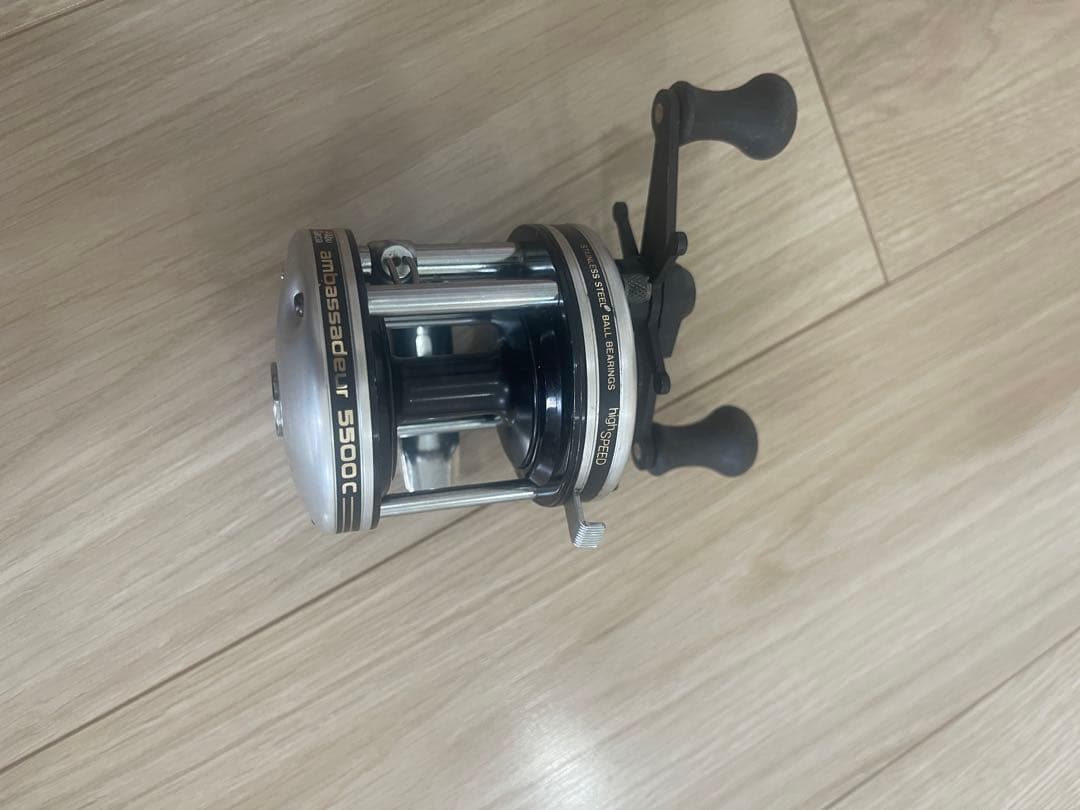Abu Garcia 5500cスピンキャストリール