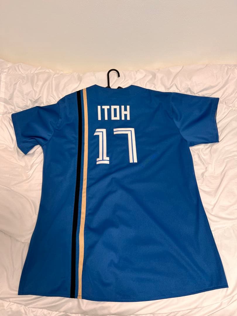 日本ハムファイターズ　伊藤大海17 ユニフォーム