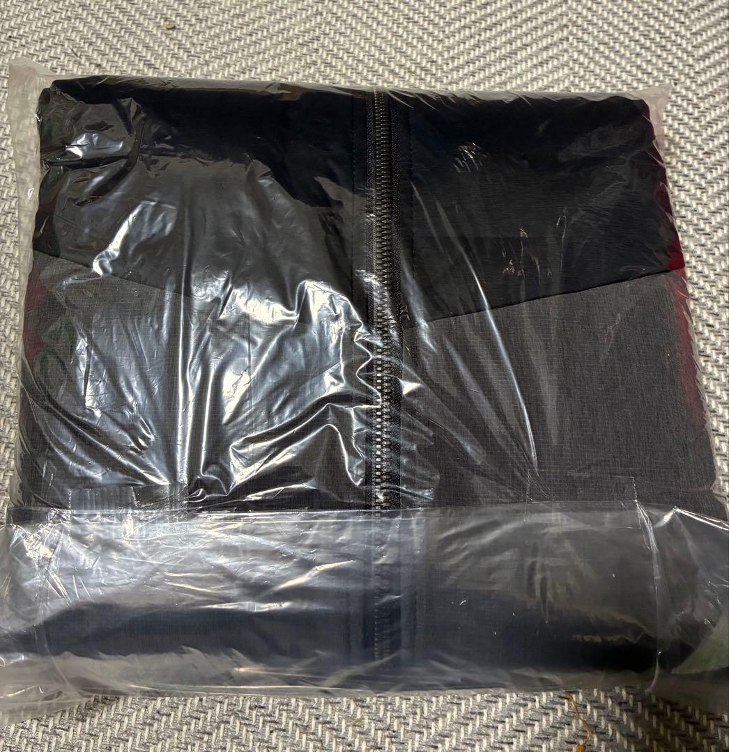 新品未開封　travis Mathew ダウンジャケット