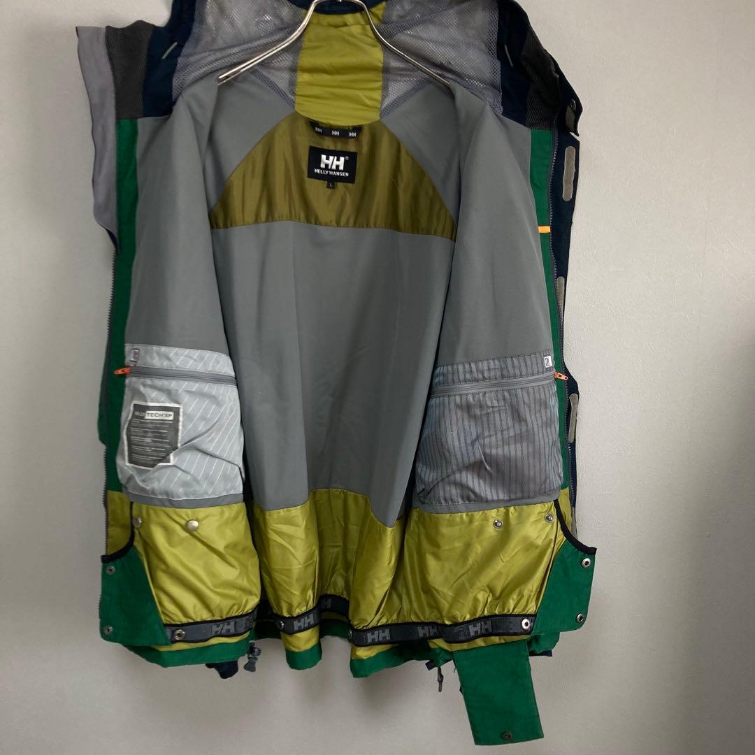 HELLY HANSEN ヘリーハンセン スキースノボーウェアー L 緑 雪山
