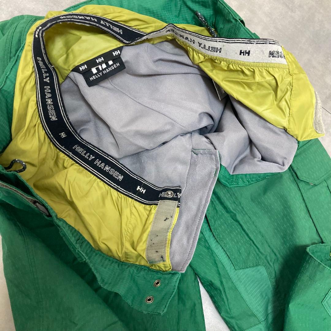 HELLY HANSEN ヘリーハンセン スキースノボーウェアー L 緑 雪山