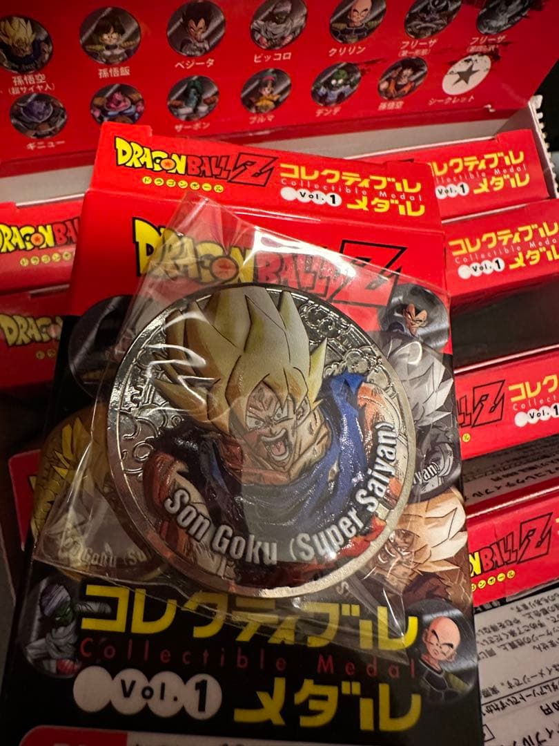 ドラゴンボール　コレクティブルメダル　35個