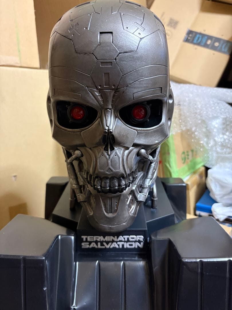 ターミネーター4 T-600 リアルヘッドフィギュア付Blu-ray BOX