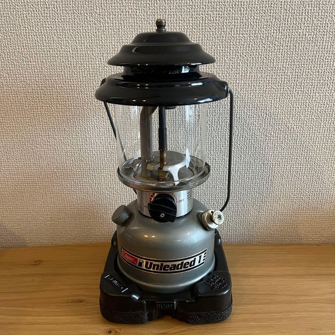 デットストック コールマン ガソリンランタン ランプ キャンプ レトロ
