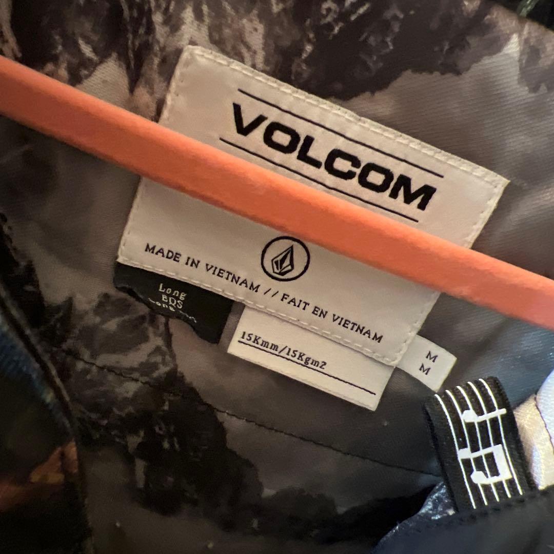 スキーウェアー　VOLCOM M ♢