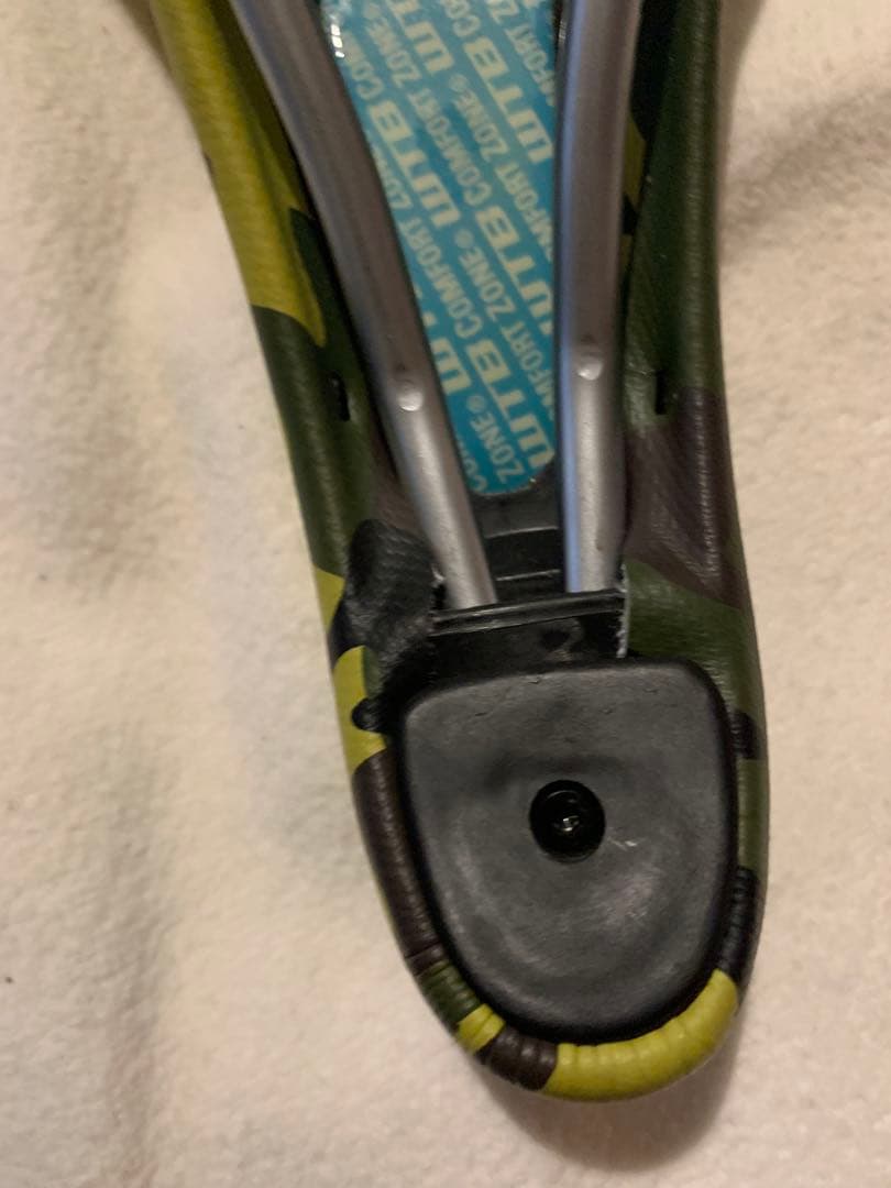 WTB サドル　blue lug カモフラ柄 ほぼ未使用