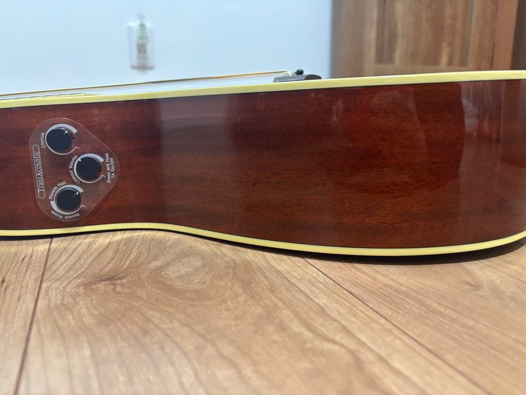 ヤマハ　Yamaha FS-TA アコースティックギター トランス　美品　発送