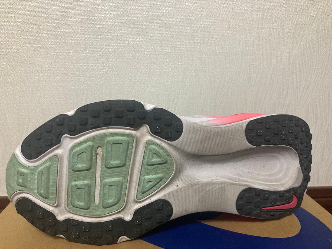 【ナイキ】NIKE ボメロ18 メンズ25.5cm