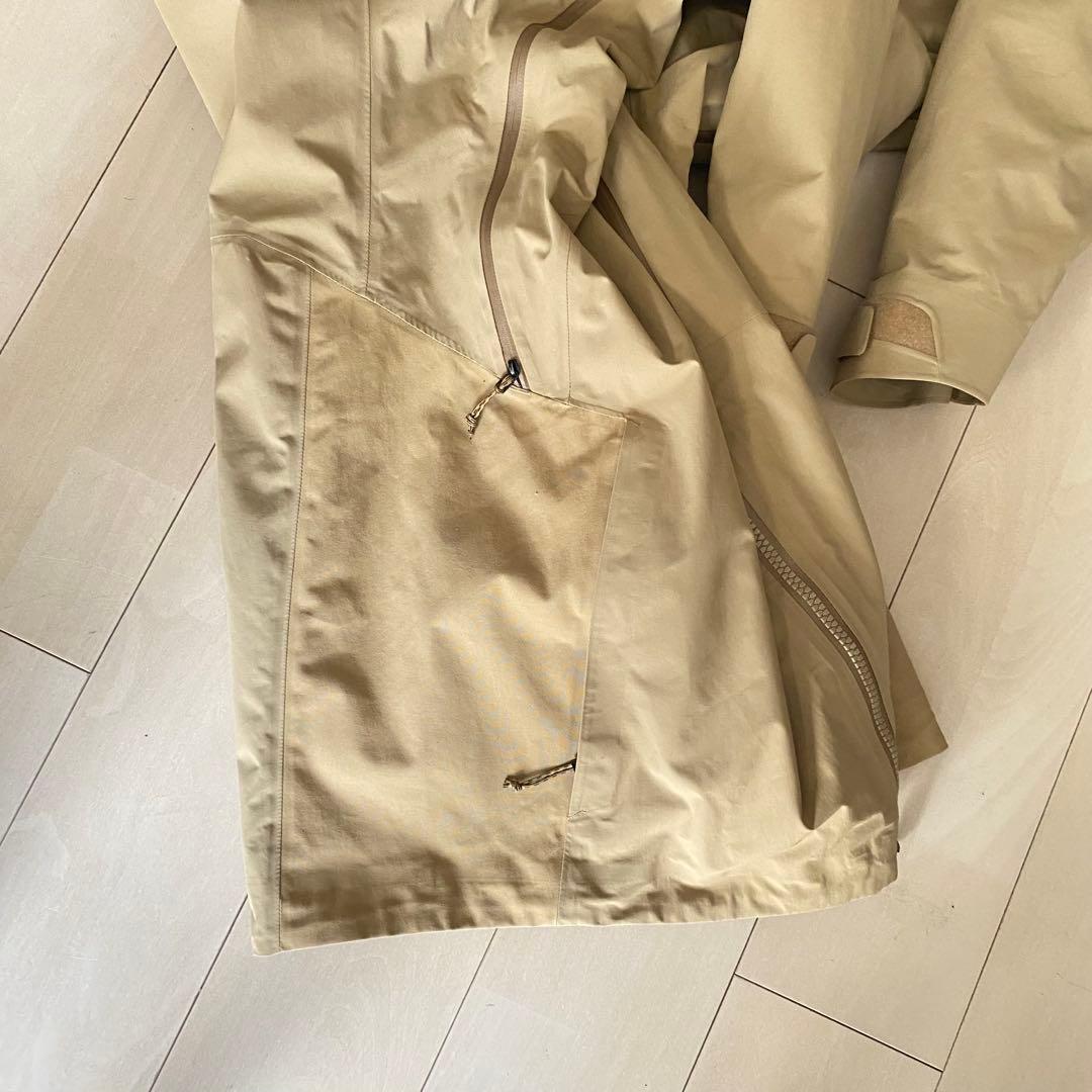 Burton [ak] GORE-TEX ジャケット ベージュ XL