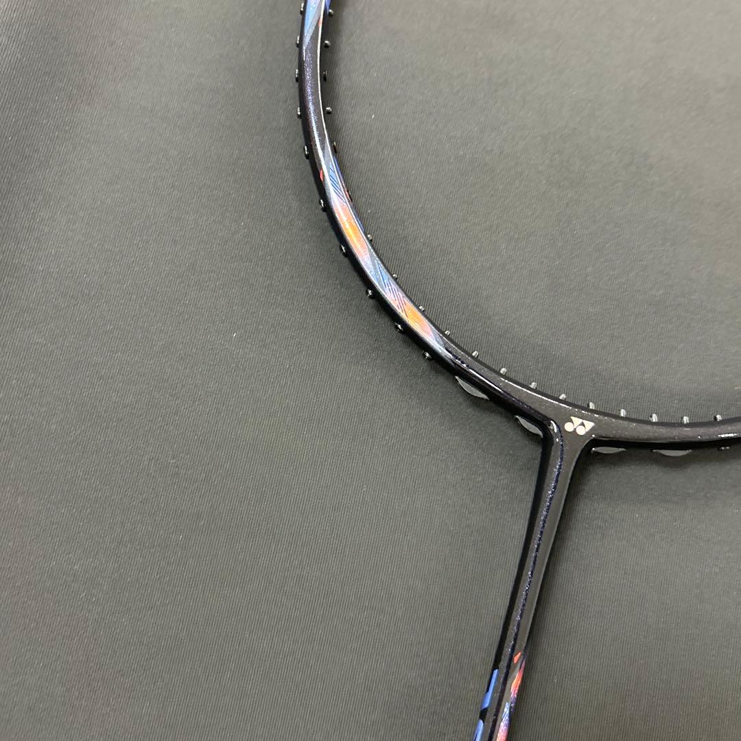 4ug5 アストロクス７７プロ　新品未使用　ヨネックス　バドミントン　ラケット