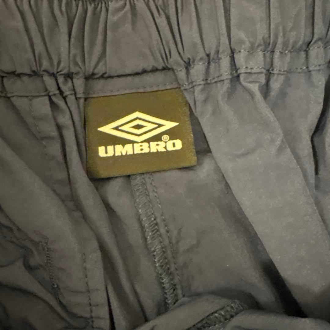 UMBRO トラックパンツ