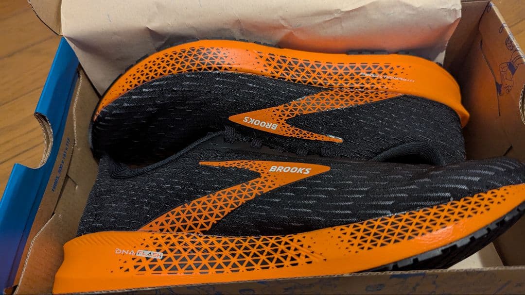 【最終価格】BROOKS ブルックスハイペリオンテンポ