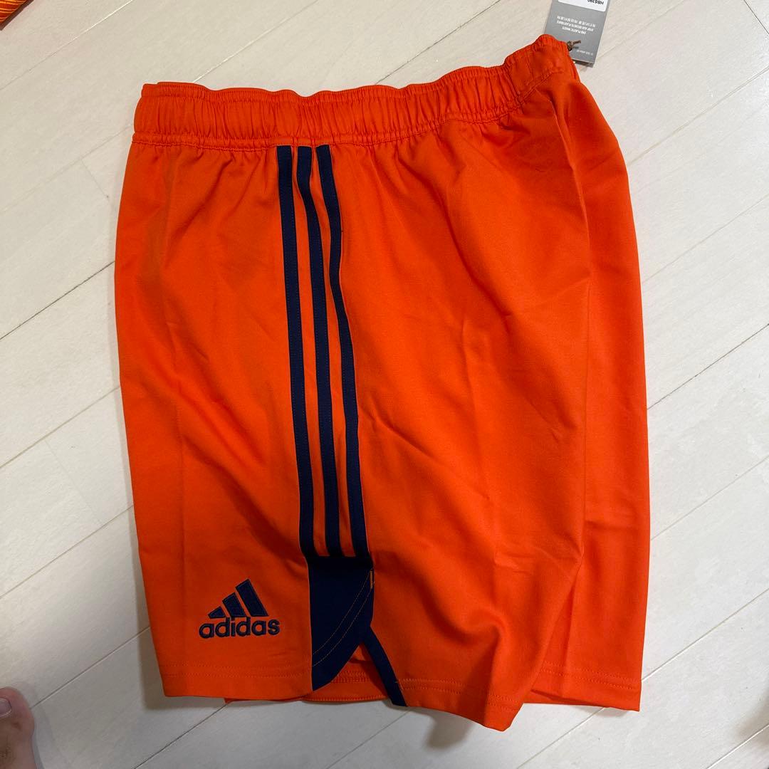adidas サッカーウェア(シャツ・パンツ・ソックス) 3セット　Lサイズ