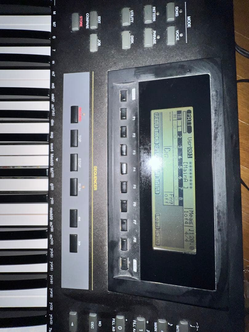 Yamaha QS300 シンセサイザー サイン入り浅倉大介