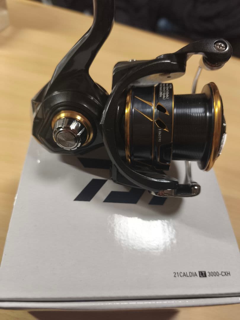 Daiwa CALDIA LT 3000-CXH スピニングリール
