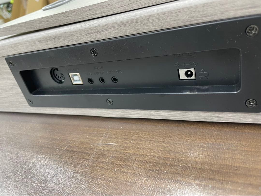 スタンド付き　電子ピアノ88鍵盤　給電タイプ　木目調ボディ　グレー