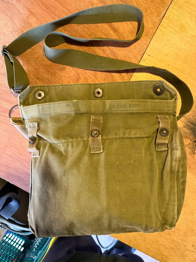 米軍、アメリカ軍 実物 1960年代　M9A1ガスマスクバック