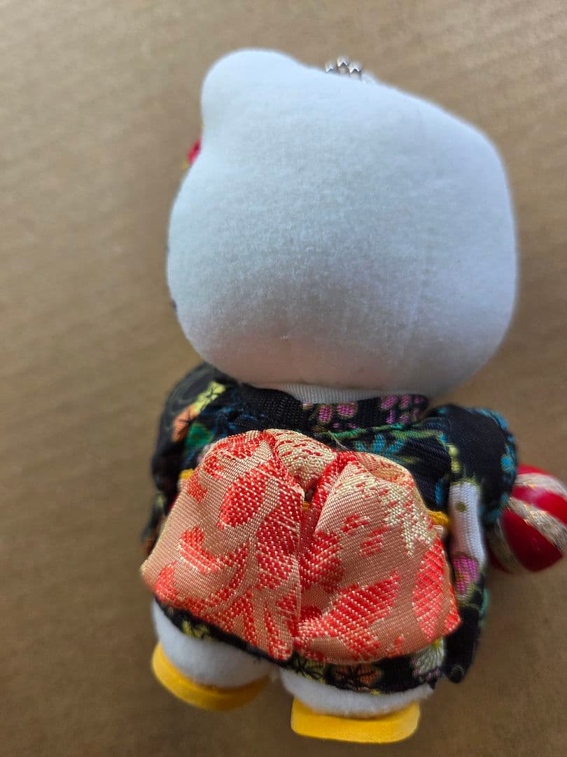 ハローキティ 着物 ぬいぐるみ