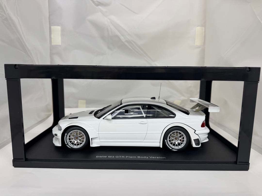 【新品】オートアート M3 GTR Plain Body 1/18 白