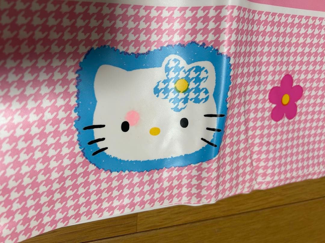 ハローキティ　テーブルクロス　カオハナ　レトロ　１９９８年　ビニールクロス