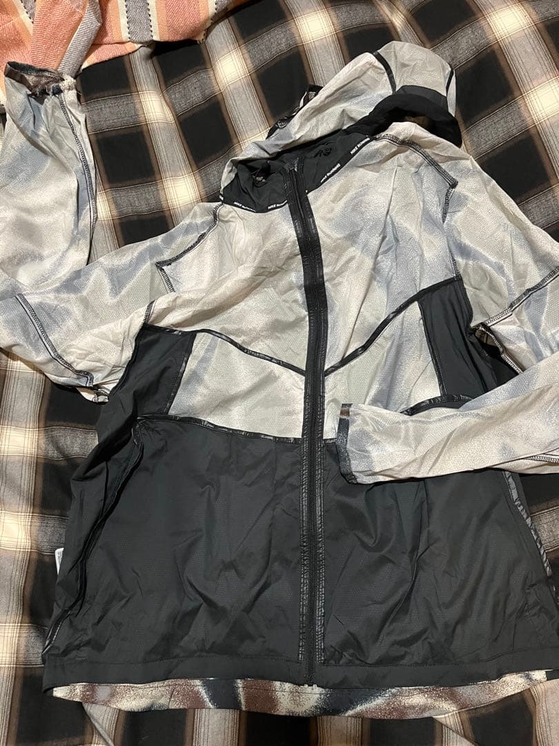 NIKE レペル UV ウィンドランナー ジャケット L